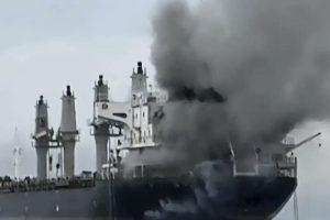 Hürmüz Boğazı’nda Tanker Saldırısı: Çinli Mürettebatlı Gemi Hedef Alındı