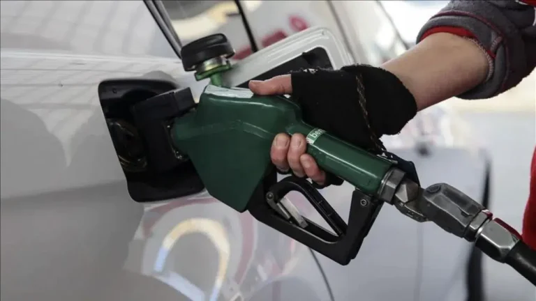 Motorine zam geliyor: Litre fiyatı yarından itibaren 1,10 lira artacak
